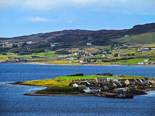 Obraz premium SCOTLAND, HIGHLANDS : Scottish Highlands, Druim Sgurr nan Cabar Loch Duich near Shiel Bridge, Great Britain, Europe