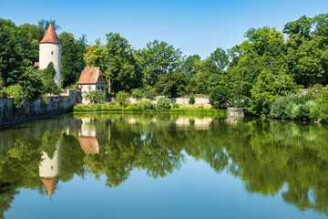 Fototapeta premium The Faulturm at the Rothenburg pond in Dinkelsbühl