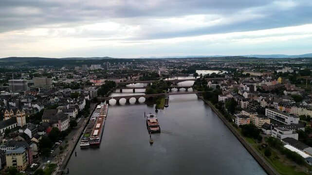 Koblenz - Aufnahmen der Br&uuml;cken w&auml;hrend einem Sommerabend.