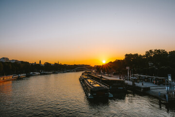 Sunrise over Seine 