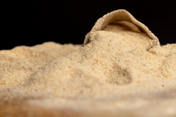 fresh crumbly bread crumbs from dehydrated white bread
