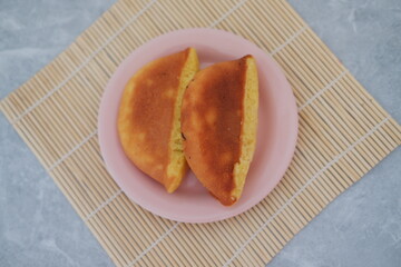 pukis cake, Traditional Javanese half-moon shaped pancakes