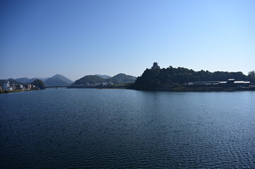 木曽川と犬山城