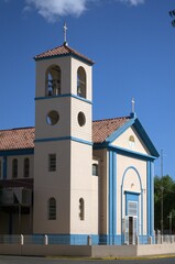 Fototapeta premium De mayoria catolica,la mayoria de las iglesias son de arquitectura colonial que representa nuestro pasado colonial.