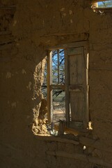 Dentro de la arquitectura colonial que encontramos en el estado Falcon,hay una gran variedad de ventanas que embellecen las antiguas casas. 