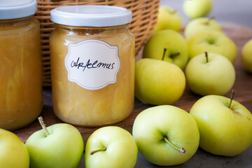 Apfelmus aus Frühäpfel - alte Apfelsorte