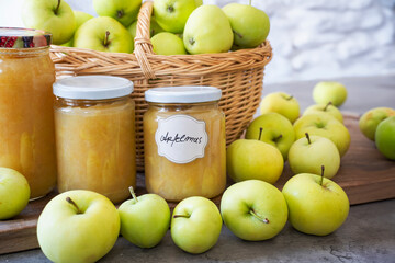 Apfelmus aus Frühäpfel - alte Apfelsorte