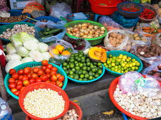 ホイアン市場の野菜売り