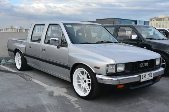 Isuzu tfr at Slow down Sunday car meet in Paranaque, Philippines