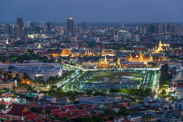 Obraz premium Aerial view of Sanam Luang and the Grand Palace of Thailand