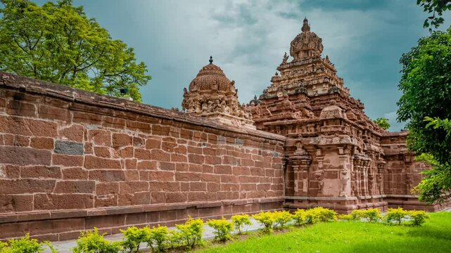 Thiru Parameswara Vinnagaram or Vaikunta Perumal Temple is a temple dedicated to Vishnu, located in Kanchipuram in the South Indian state of Tamil Nadu - One of the best archeological sites in India	