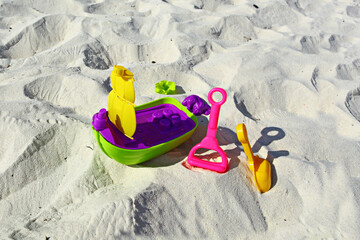 Obraz premium Various children's toys on the Thailand beach 