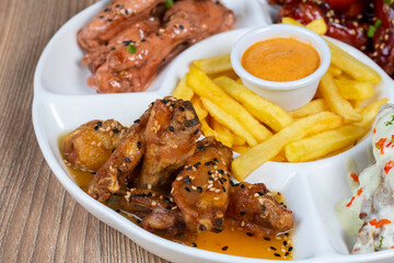Chicken Wings whit French potatos
