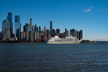Obraz premium New York, United States. New York city skyline in Midtown Manhattan. USA, NYC, NY, Manhattan. American big city. Lower Manhattan skyline. I love NYC, New York.