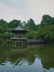 Obraz premium 梅雨の成田山公園