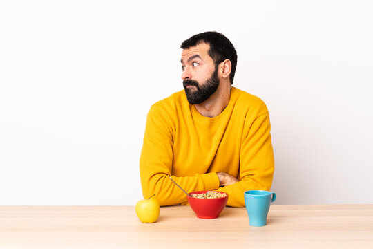 รูปภาพUnimportant – เลือกดูภาพถ่ายสต็อก เวกเตอร์ และวิดีโอ10,028 ...