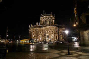Fototapeta premium Dresden, the Florence on the Elbe by night.