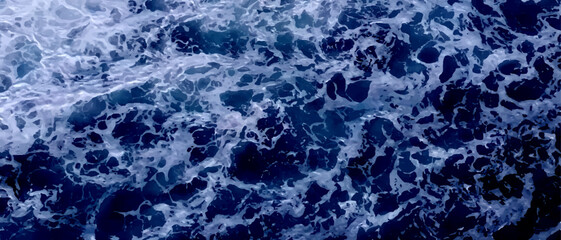 Obraz premium Gushing Sea Water with lots of surf.