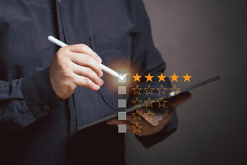 Men rated their satisfaction with the service highest score of 5 stars. poll Answering questionnaires. Business and marketing quality rating performance customer choice.