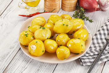 Hot boiled baby potato with oil