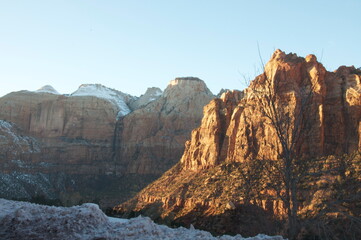 Experience the canyons and hiking paths of Zion National Park in Utah - a remote and desolate place where it is good to get away from it all