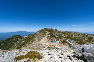 初夏の木曽駒ケ岳