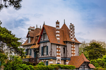 Dans les rues de Cabourg en Normandie