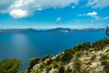Wanderung zum Berg und Aussichtspunkt Talaia d'Alcúdia
 mit einen fantastischen Ausblick auf die Bucht von Alcúdia auf der Balleareninsel Mallorca - Spanien