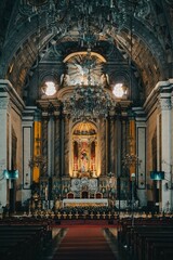 Fototapeta premium interior of the church of the holy sepulchre