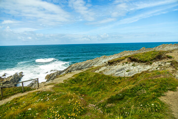 Ein entspannter Strandtag vor der Bucht von St Ives im wunderschönen Cornwall - Vereinigtes Königreich