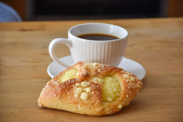 Coffee and sweet cake with pudding