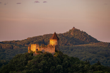Obraz premium Somoska castle on Slovakia Hungarian border