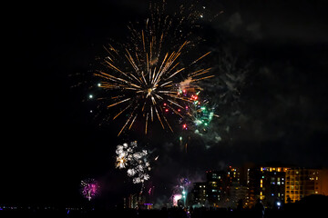 Fototapeta premium Fireworks at the Beach for the Fourth of July 2024, Orange Beach, Alabama