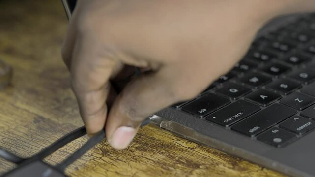 USB CF Card Reader pined in  to laptop