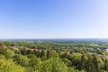 Obraz premium Beautiful landscape view over a suburb a sunny summer day