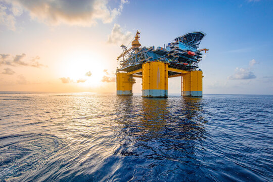 Oil platform in the Gulf of Mexico