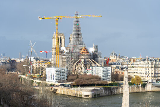 【パリ】改修工事中のノートルダム大聖堂 / 【Paris】Restoration of Notre-Dame Cathedral