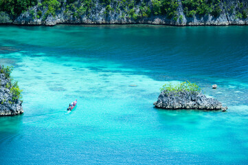 Obraz premium Breathtaking view of Pianemo Islands. Raja Ampat, West Papua, Indonesia.