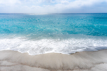 羽伏浦海岸の波