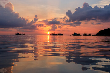 Atardecerr. en Asia