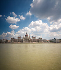 Fototapeta premium Famous Hungarian Parliament in summer with nice sky