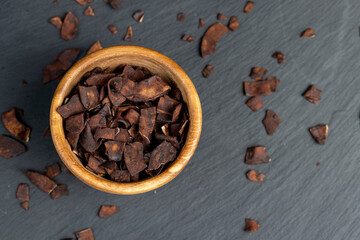 chocolate chips made from coconut pulp fried in chocolate
