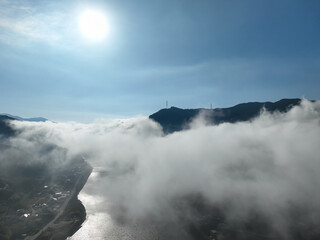 愛媛県大洲市　上空から見た肱川あらし