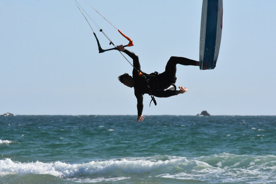 man faling with kite surfing, kite surfing, People on Kite surfing, Sport, Nautical sports, Quiberon, Brittany, 