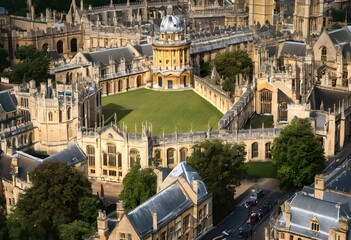 Fototapeta premium A view of Oxford University in the United Kingdom