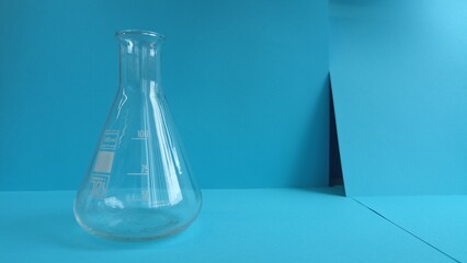 Chemical glassware in a chemistry lesson. Demonstration experience.