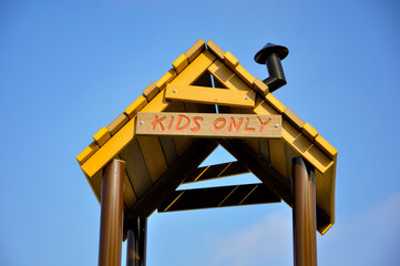 Kids only sign