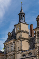 Architecture details of Fontainebleau Palace (XII century). Fontainebleau Palace - old royal hunting castle, one of largest royal chateaux in France (55 km from Paris). Fontainebleau, France.