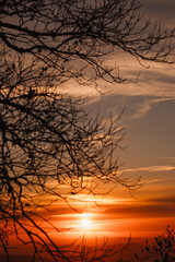 Montanhas Majestosas: A Grandeza dos Picos e Vales