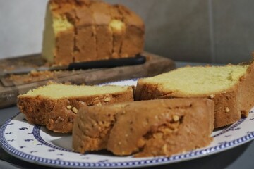 Fluffy, freshly baked bread sliced
